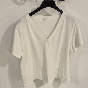 nuuds Women's V-Neck Short Sleeve Tee in White